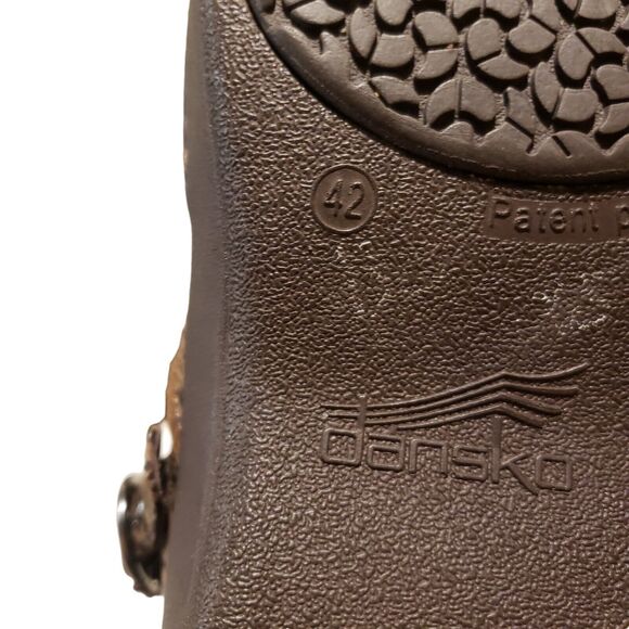 Dankso Clogs Women's 10.5 Floral Embossed Tooled Leather Nurse Brown Shoes - Picture 8 of 12